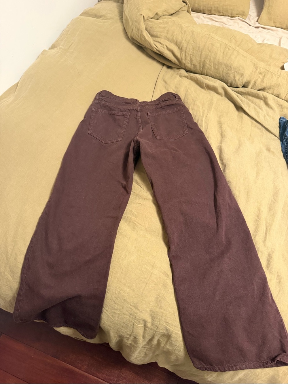 Reformation Cary Low Rise Slouchy Leg in Mole - Picture 3 of 4